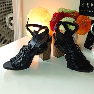 Black heeled strappy sandle